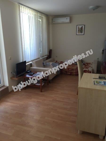 Furnished one-bedroom apartment in a gated complex for investment Furnished one-bedroom apartment in a gated complex for investment