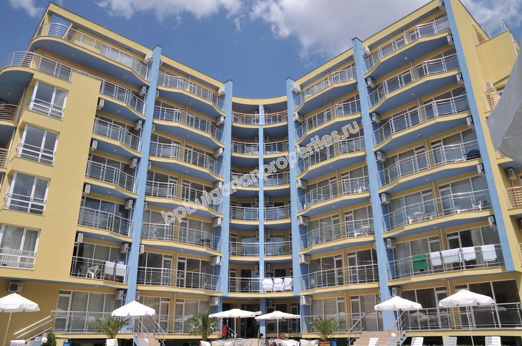 Furnished studio close to the beach for sale in the resort Sunny Beach Furnished studio close to the beach for sale in the resort Sunny Beach