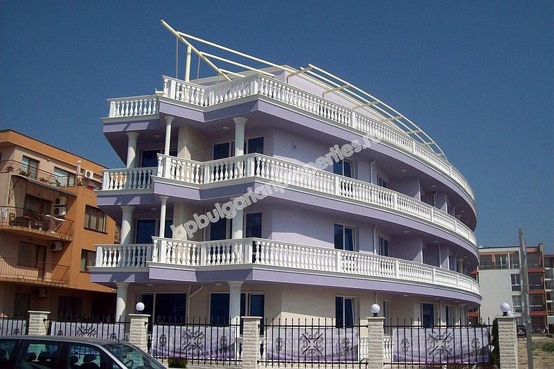 Beachfront furnished studio for sale in the town of Nessebar Beachfront furnished studio for sale in the town of Nessebar