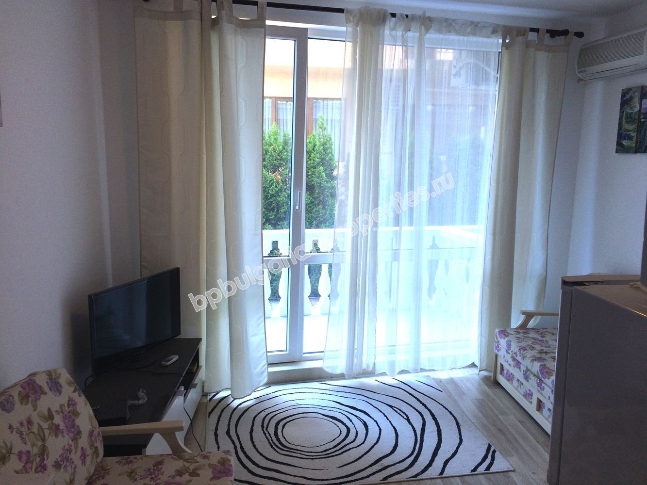 Beachfront furnished studio for sale in the town of Nessebar Beachfront furnished studio for sale in the town of Nessebar