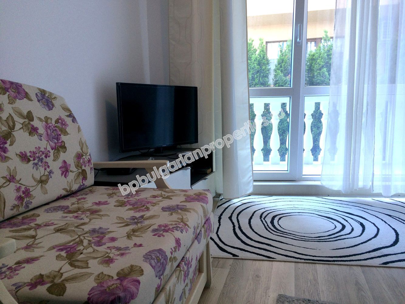 Beachfront furnished studio for sale in the town of Nessebar Beachfront furnished studio for sale in the town of Nessebar