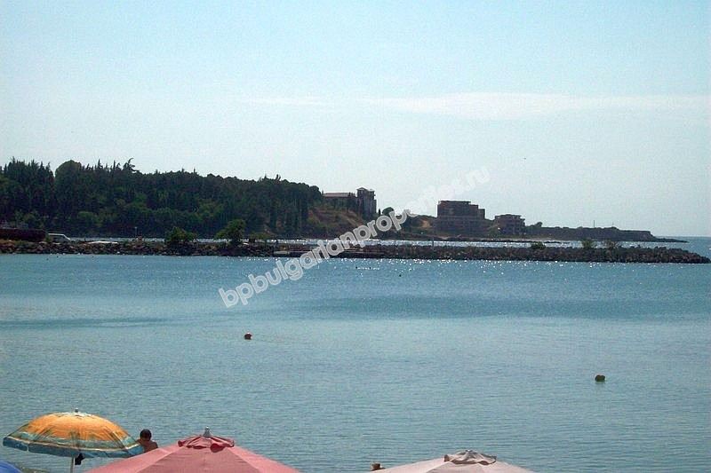 Beachfront furnished studio for sale in the town of Nessebar Beachfront furnished studio for sale in the town of Nessebar