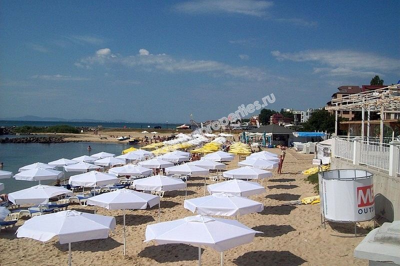 Beachfront furnished studio for sale in the town of Nessebar Beachfront furnished studio for sale in the town of Nessebar
