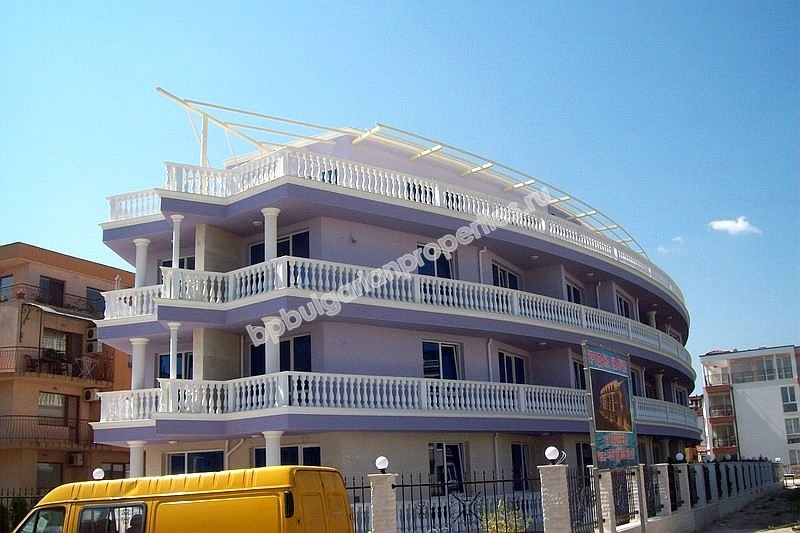 Beachfront furnished studio for sale in the town of Nessebar Beachfront furnished studio for sale in the town of Nessebar