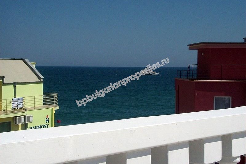 Beachfront furnished studio for sale in the town of Nessebar Beachfront furnished studio for sale in the town of Nessebar