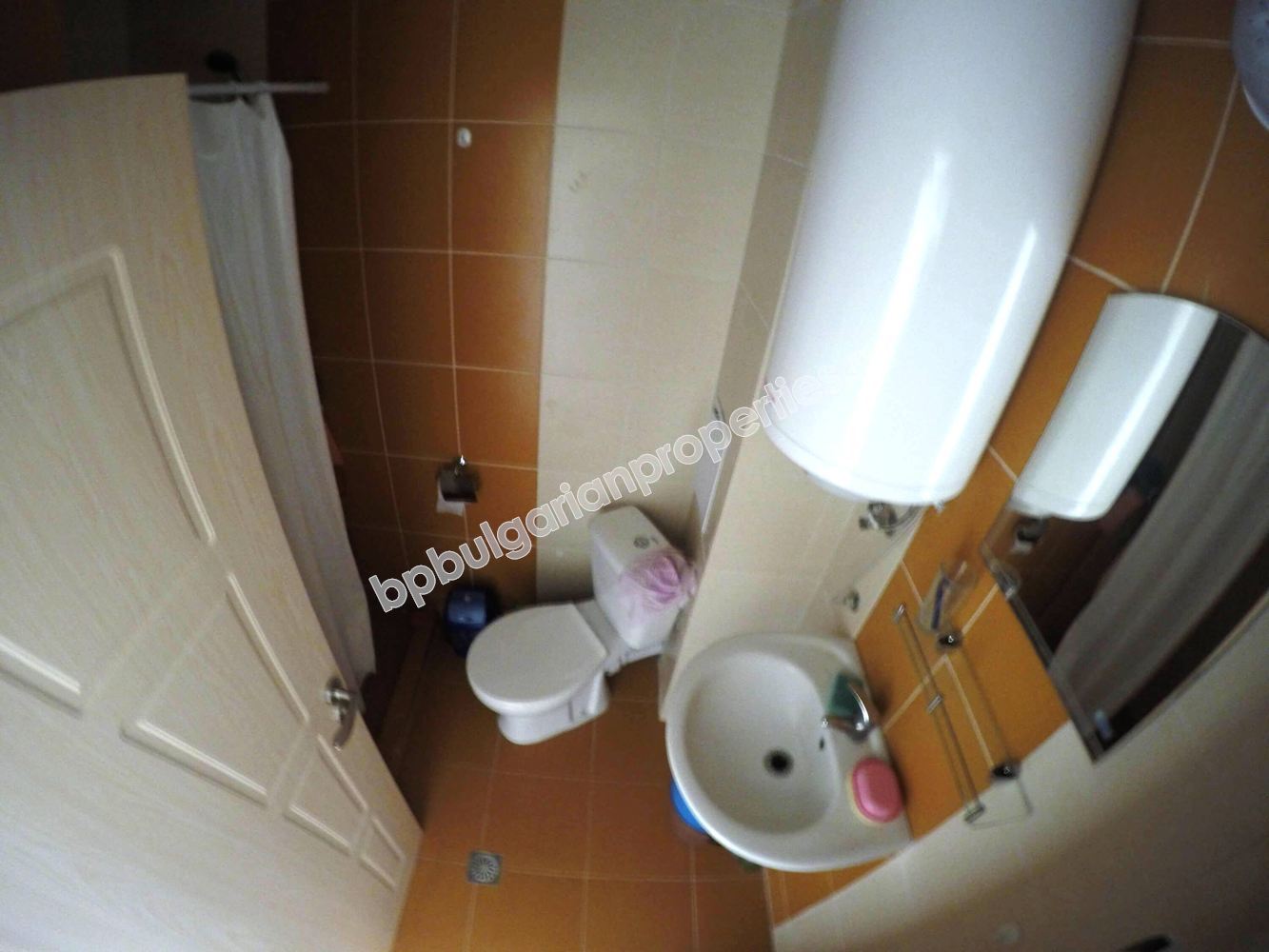 Furnished studio for sale in a new complex close to the sea in the resort Ravda Furnished studio for sale in a new complex close to the sea in the resort Ravda