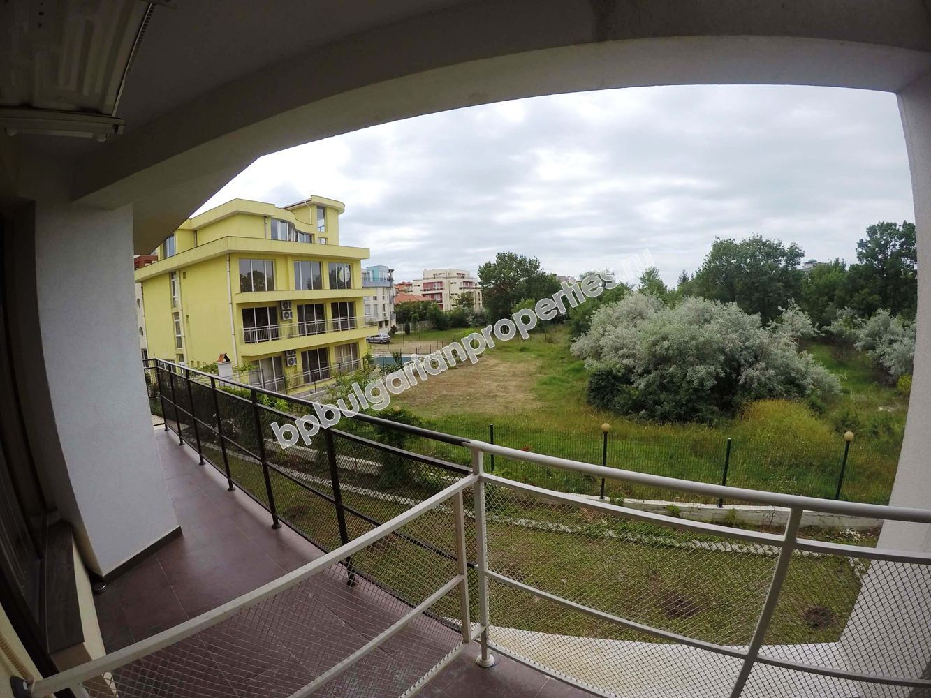 Furnished studio for sale in a new complex close to the sea in the resort Ravda Furnished studio for sale in a new complex close to the sea in the resort Ravda