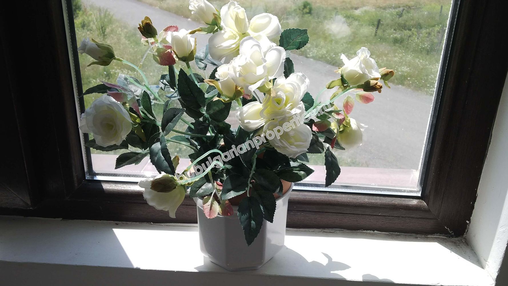 Furnished studio for sale in a new complex close to the sea in the resort Ravda Furnished studio for sale in a new complex close to the sea in the resort Ravda