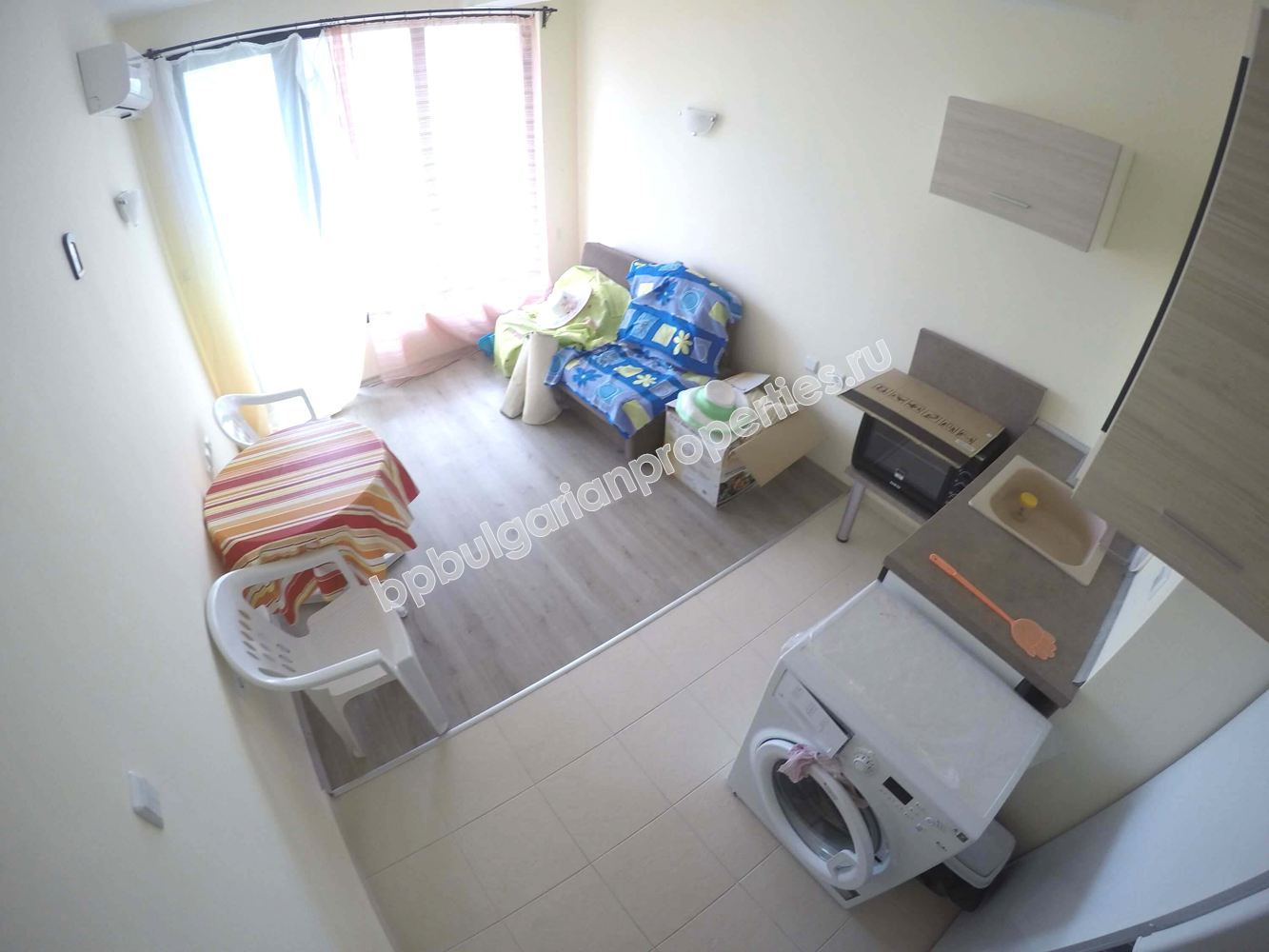 Furnished studio for sale in a new complex close to the sea in the resort Ravda Furnished studio for sale in a new complex close to the sea in the resort Ravda