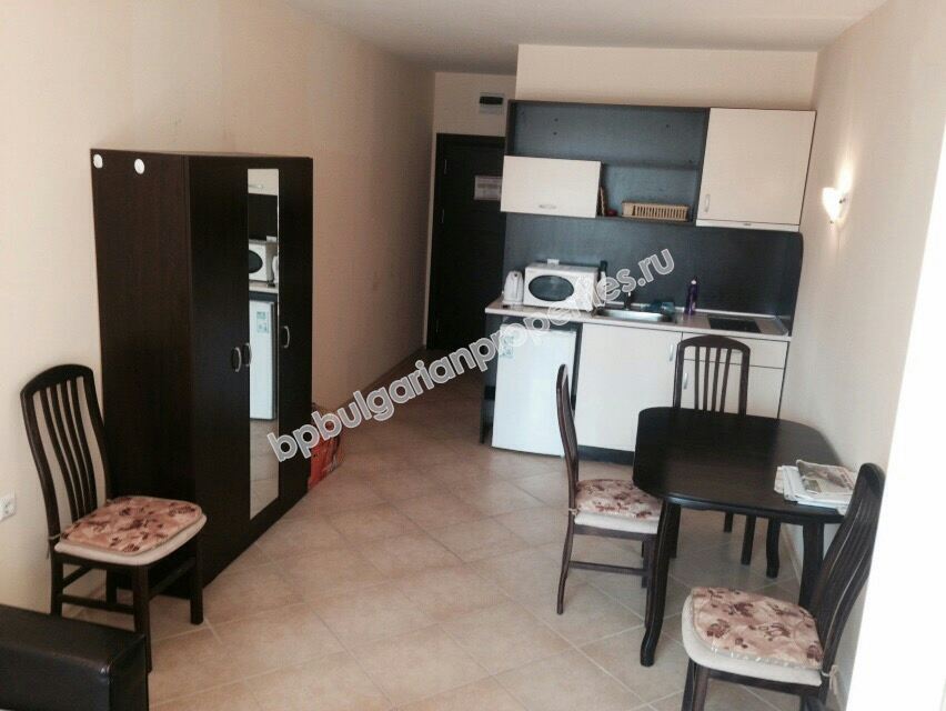 Furnished studio for sale close to the beach in the resort Sunny Beach Furnished studio for sale close to the beach in the resort Sunny Beach