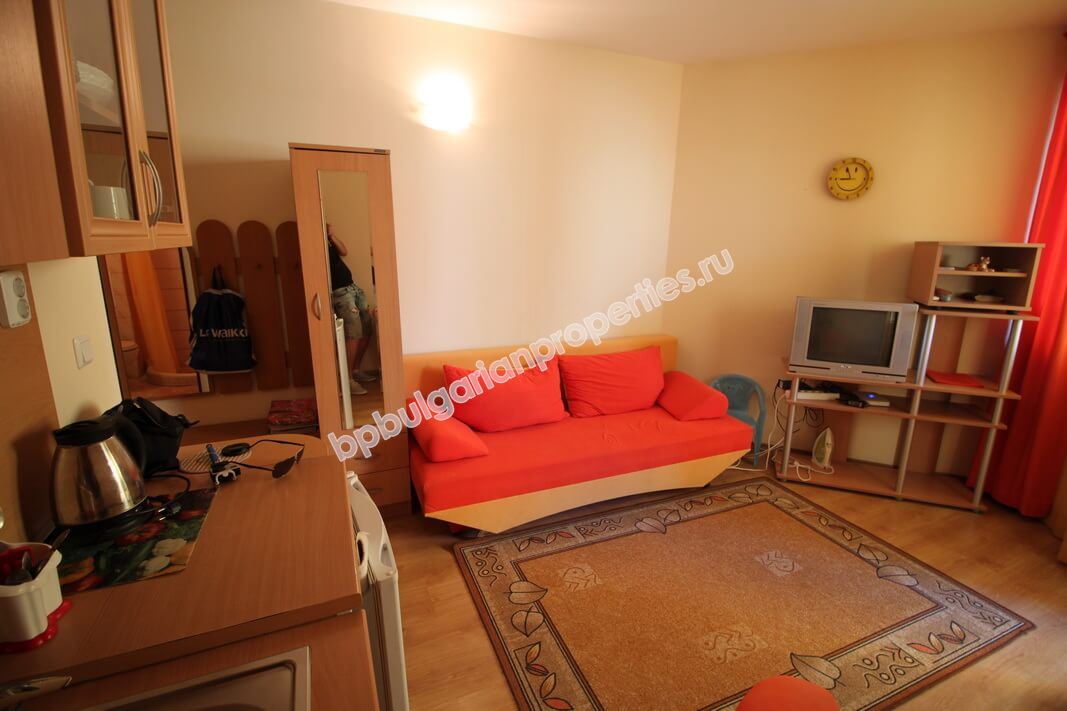 Furnished studio close to the beach for sale in the resort Sunny Beach Furnished studio close to the beach for sale in the resort Sunny Beach