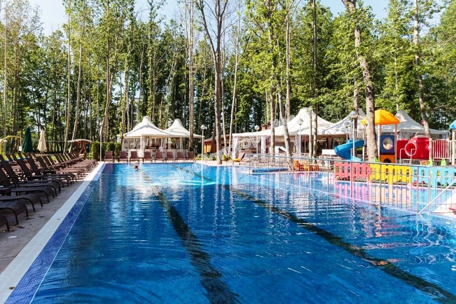 One-bedroom furnished apartment in an elite complex for sale in the resort Sunny Beach One-bedroom furnished apartment in an elite complex for sale in the resort Sunny Beach