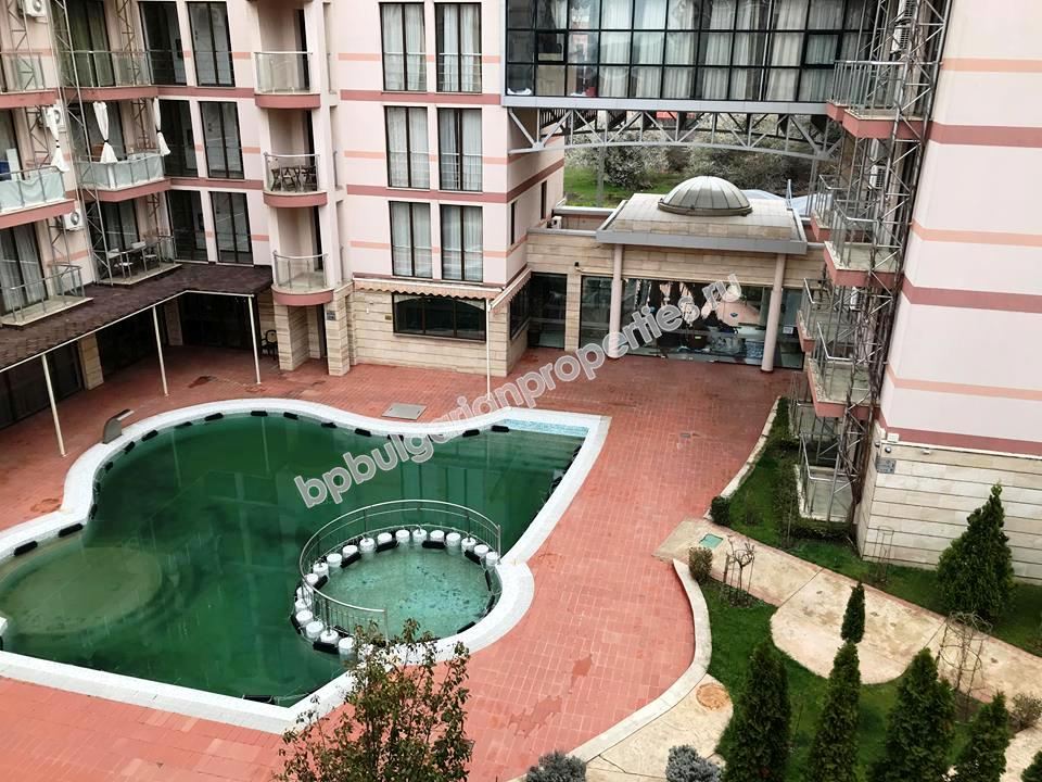 One-bedroom furnished apartment in an elite complex for sale in the resort Sunny Beach One-bedroom furnished apartment in an elite complex for sale in the resort Sunny Beach