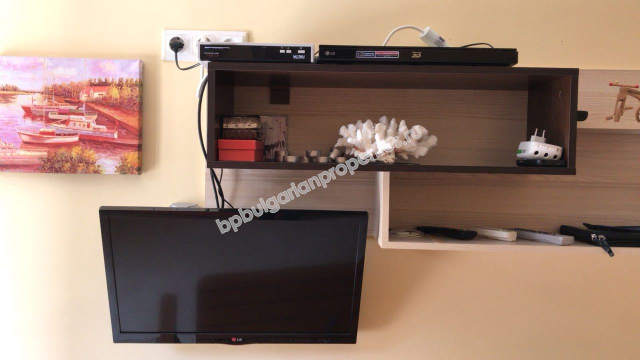 Furnished studio close to the beach for sale in the resort Sveti Vlas Furnished studio close to the beach for sale in the resort Sveti Vlas