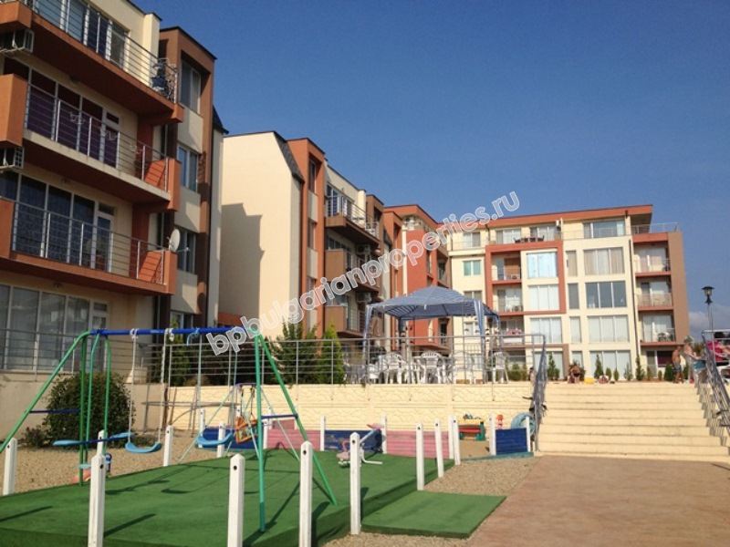 One-bedroom apartment close to the beach for sale in the resort Svet Vlas One-bedroom apartment close to the beach for sale in the resort Svet Vlas