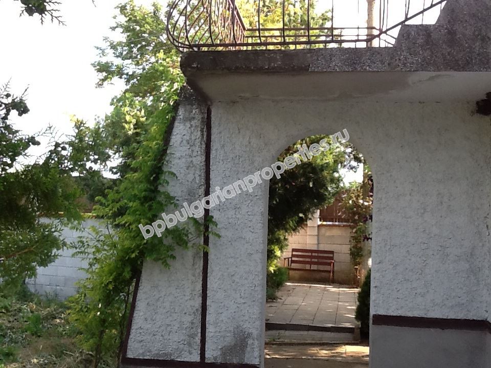 Rural 2-storey house for sale near the town of Dobrich and close to the sea Rural 2-storey house for sale near the town of Dobrich and close to the sea