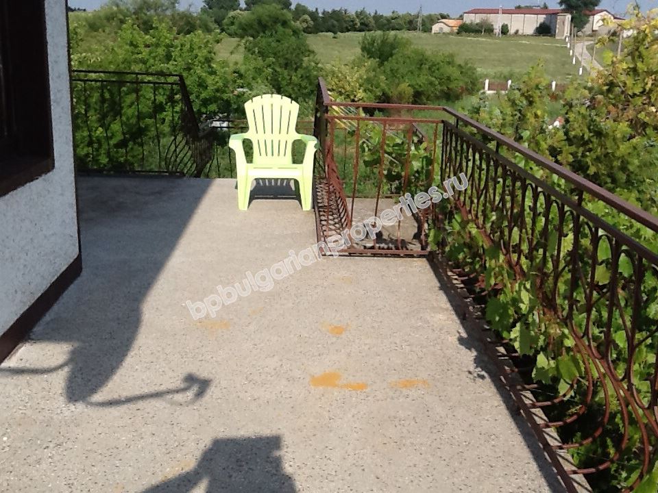 Rural 2-storey house for sale near the town of Dobrich and close to the sea Rural 2-storey house for sale near the town of Dobrich and close to the sea