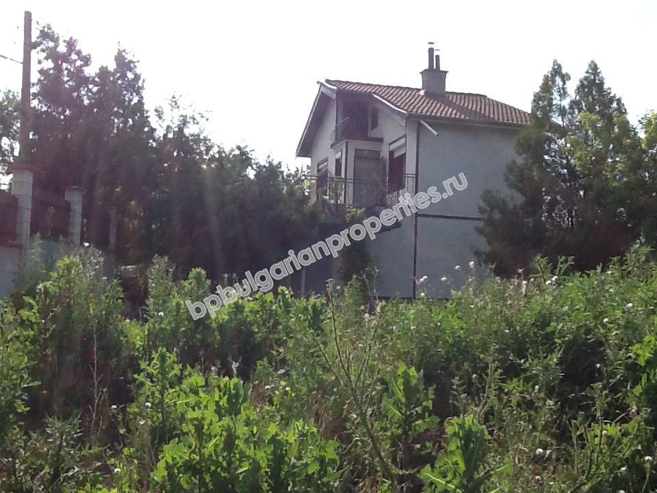 Rural 2-storey house for sale near the town of Dobrich and close to the sea Rural 2-storey house for sale near the town of Dobrich and close to the sea