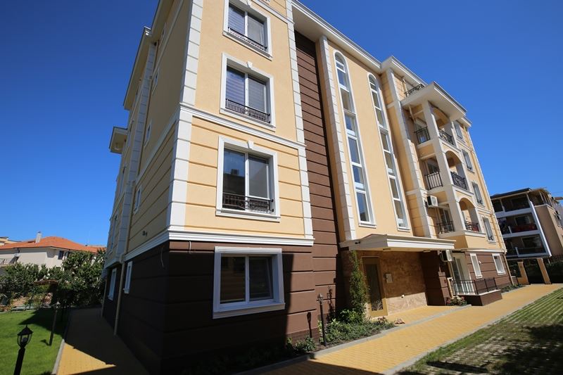 Studio on complex with pool close to the beach in Ravda Studio on complex with pool close to the beach in Ravda