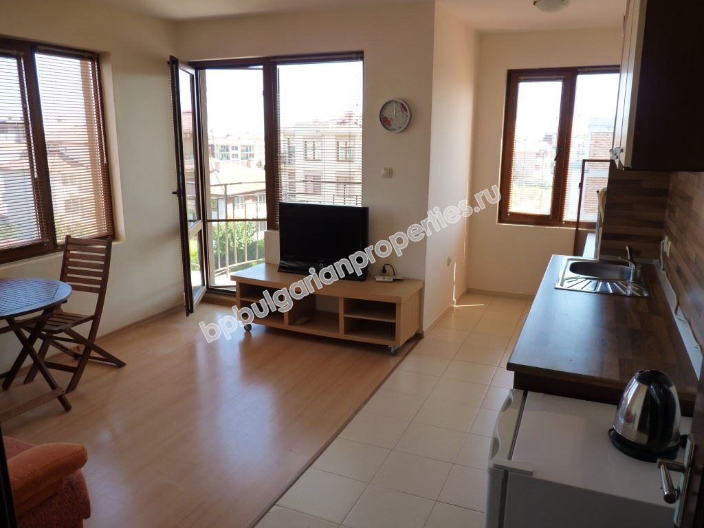 Profitable one-bedroom apartment close to the sea for permanent residence and investment Profitable one-bedroom apartment close to the sea for permanent residence and investment
