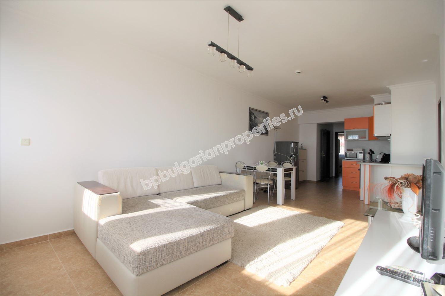 Three-room luxury apartment with direct sea view Three-room luxury apartment with direct sea view