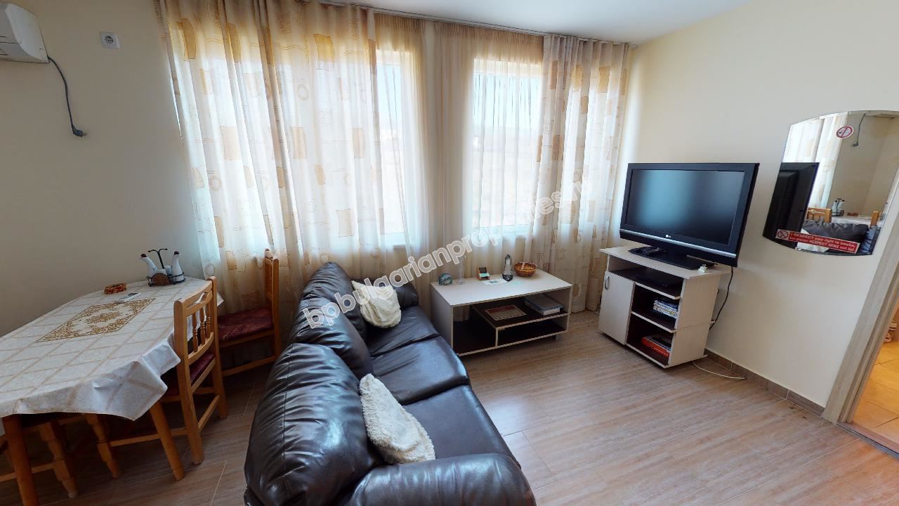 Inexpensive one-bedroom apartment in a gated complex close to the sea Inexpensive one-bedroom apartment in a gated complex close to the sea