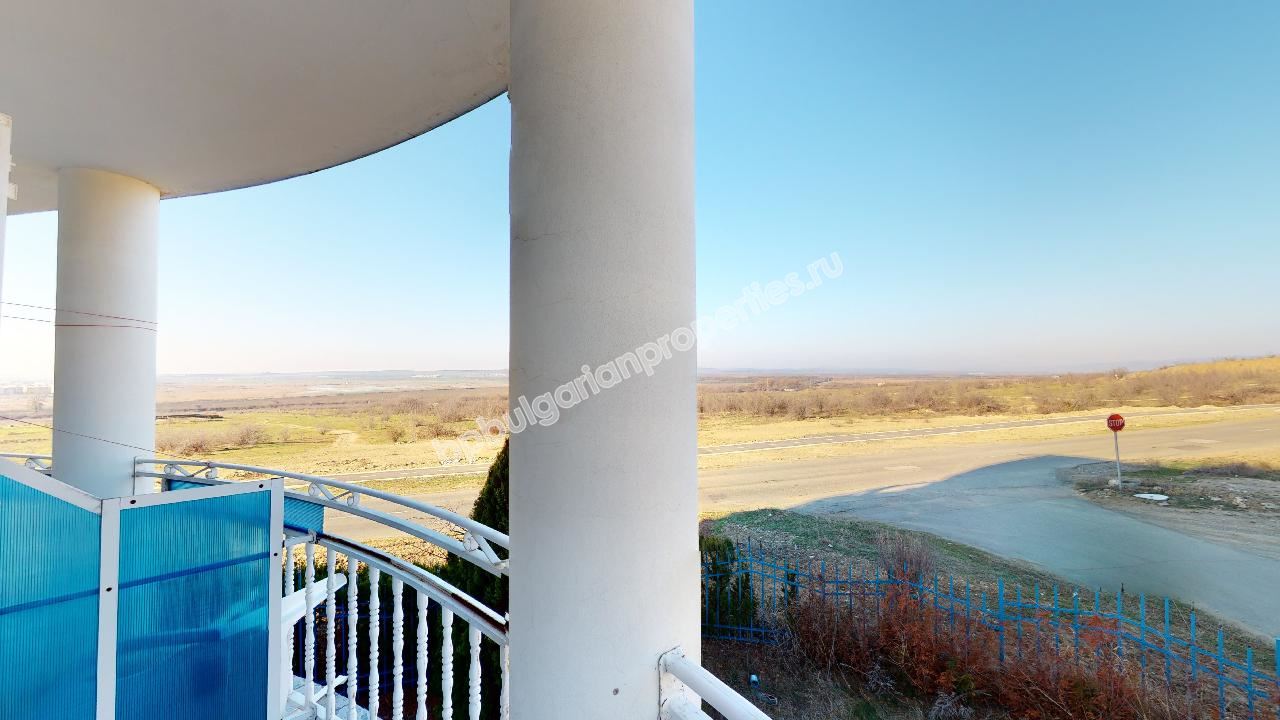 Inexpensive one-bedroom apartment in a gated complex close to the sea Inexpensive one-bedroom apartment in a gated complex close to the sea