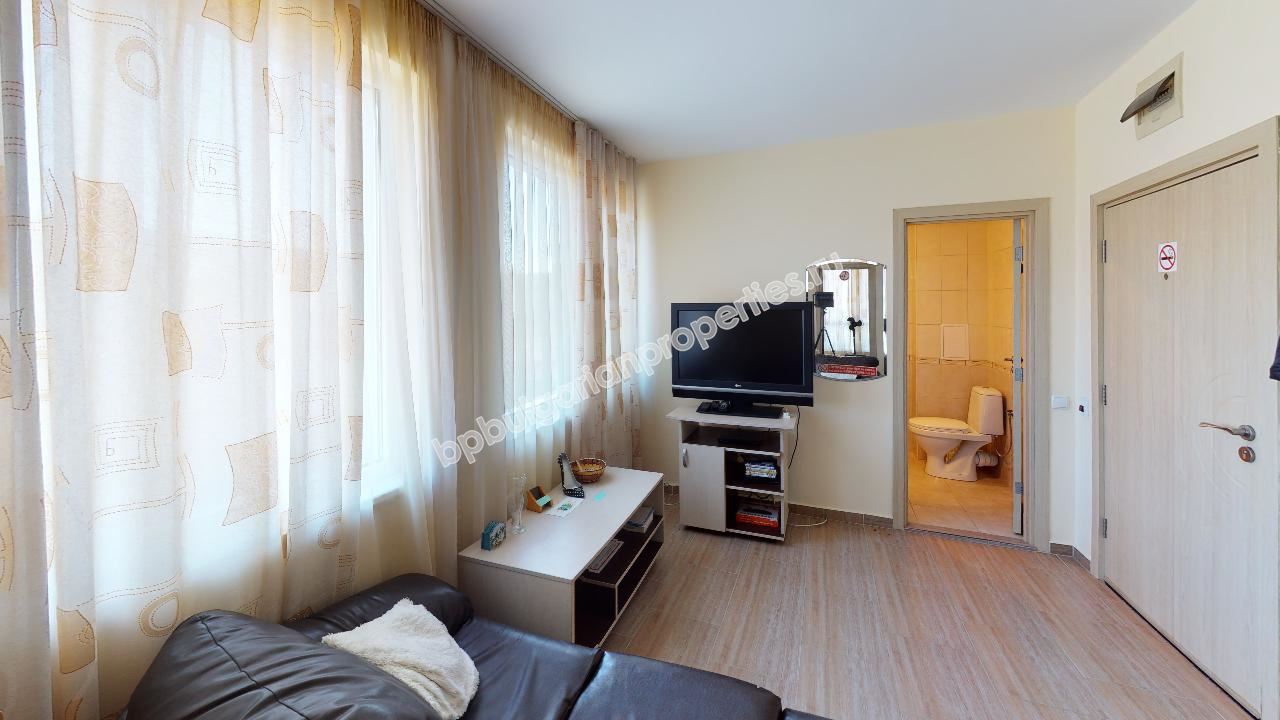 Inexpensive one-bedroom apartment in a gated complex close to the sea Inexpensive one-bedroom apartment in a gated complex close to the sea