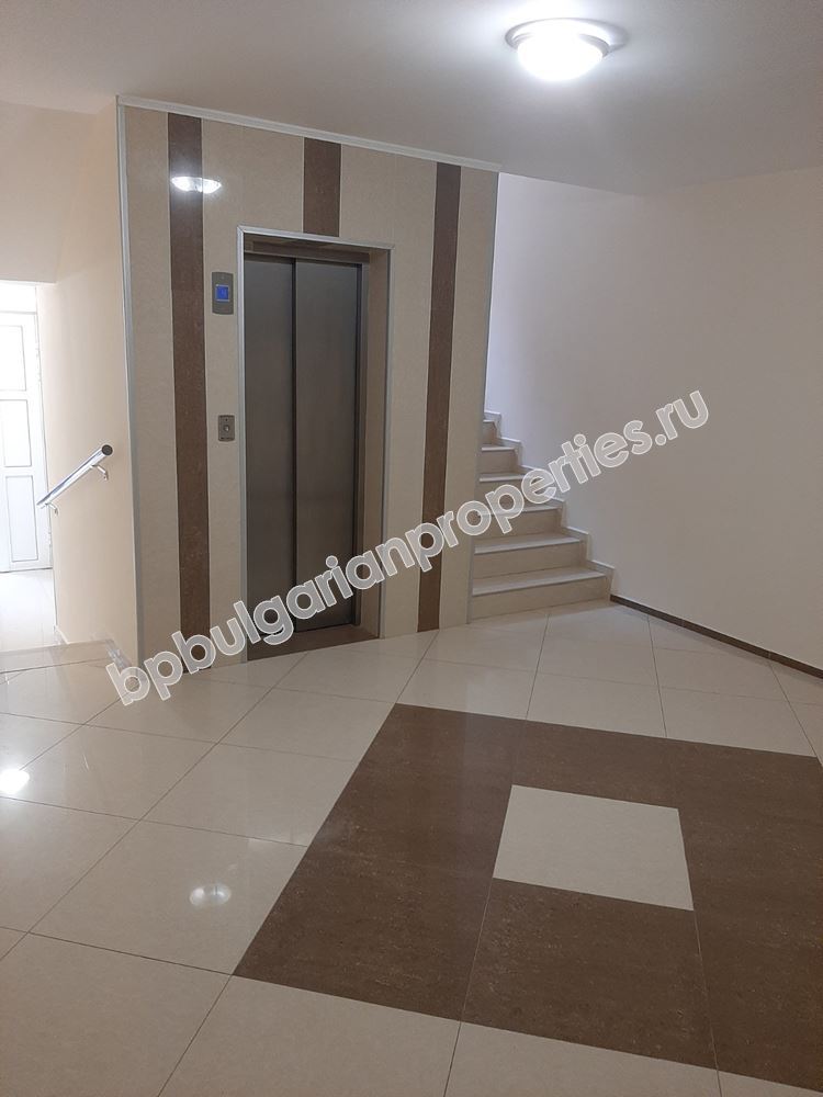 For permanent residence in the center of Pomorie. Furnished apartment 100 meters from the sea For permanent residence in the center of Pomorie. Furnished apartment 100 meters from the sea