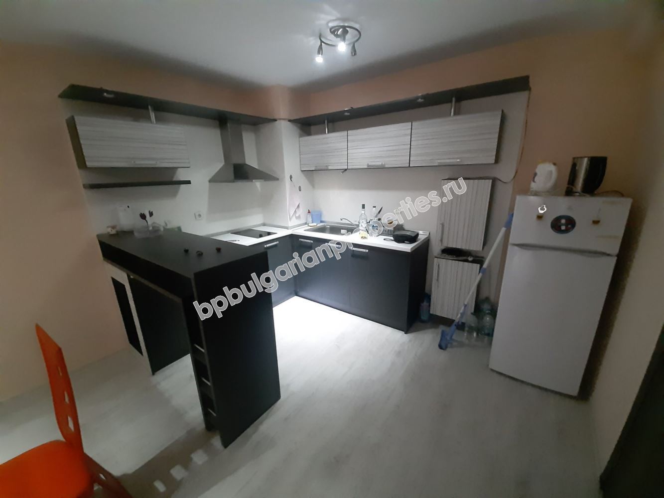 For permanent residence in the center of Pomorie. Furnished apartment 100 meters from the sea For permanent residence in the center of Pomorie. Furnished apartment 100 meters from the sea