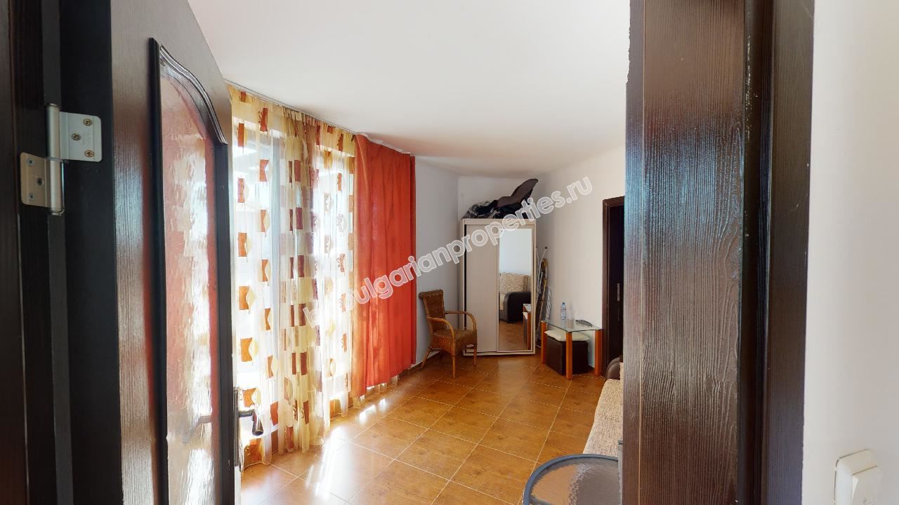 Detached house for a large family in a gated complex close to the sea Detached house for a large family in a gated complex close to the sea