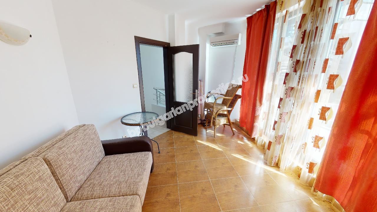 Detached house for a large family in a gated complex close to the sea Detached house for a large family in a gated complex close to the sea