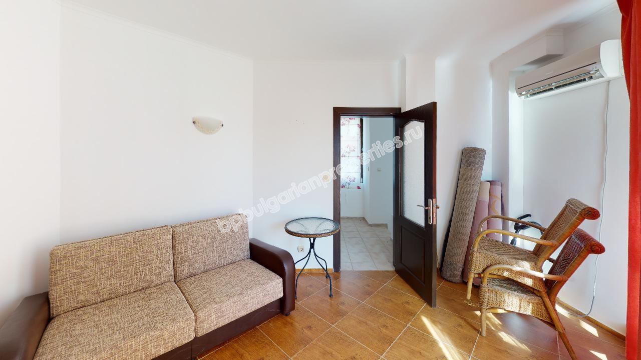 Detached house for a large family in a gated complex close to the sea Detached house for a large family in a gated complex close to the sea