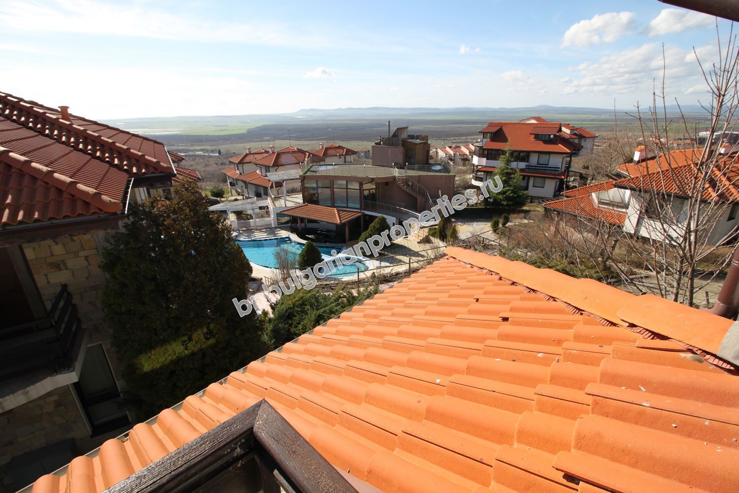 Two-storey townhouse in a gated complex close to the sea Two-storey townhouse in a gated complex close to the sea