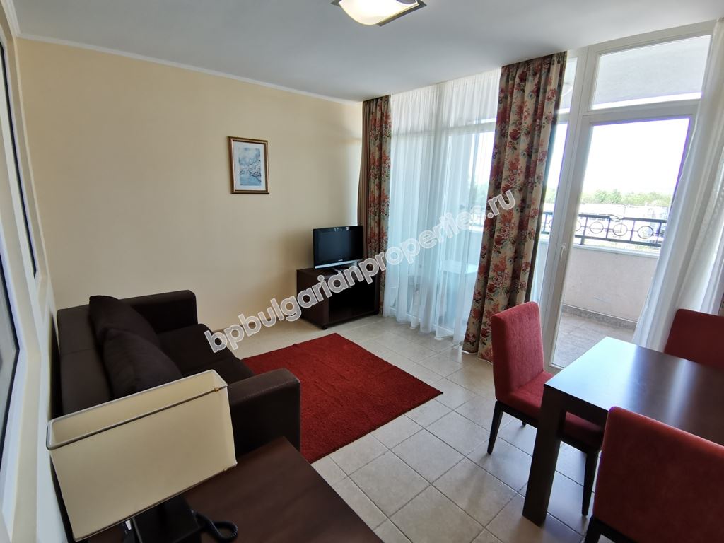 Apartment for investment in a luxury complex on the first line in Pomorie Apartment for investment in a luxury complex on the first line in Pomorie