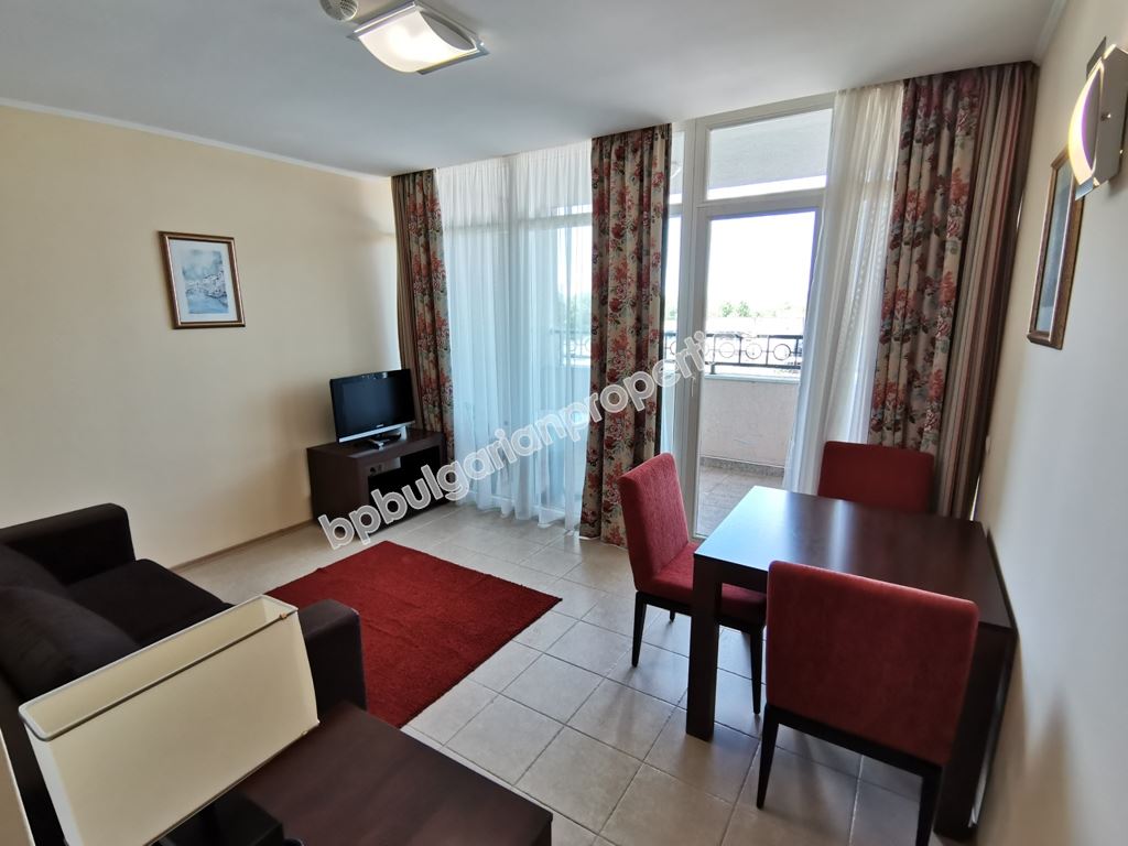 Apartment for investment in a luxury complex on the first line in Pomorie Apartment for investment in a luxury complex on the first line in Pomorie
