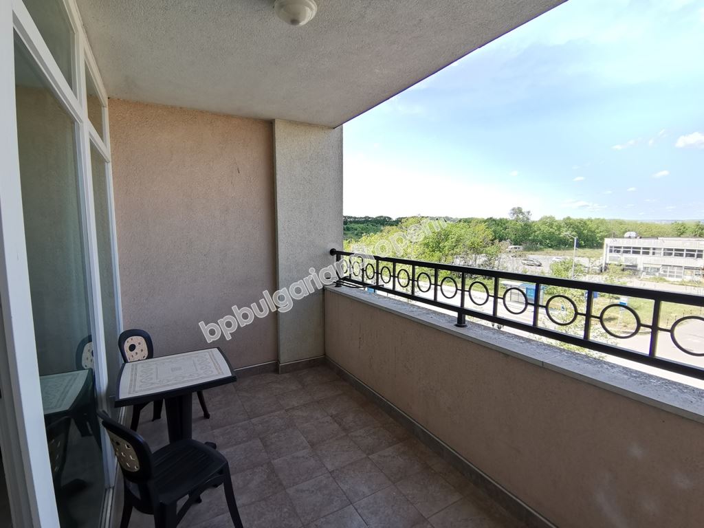 Apartment for investment in a luxury complex on the first line in Pomorie Apartment for investment in a luxury complex on the first line in Pomorie
