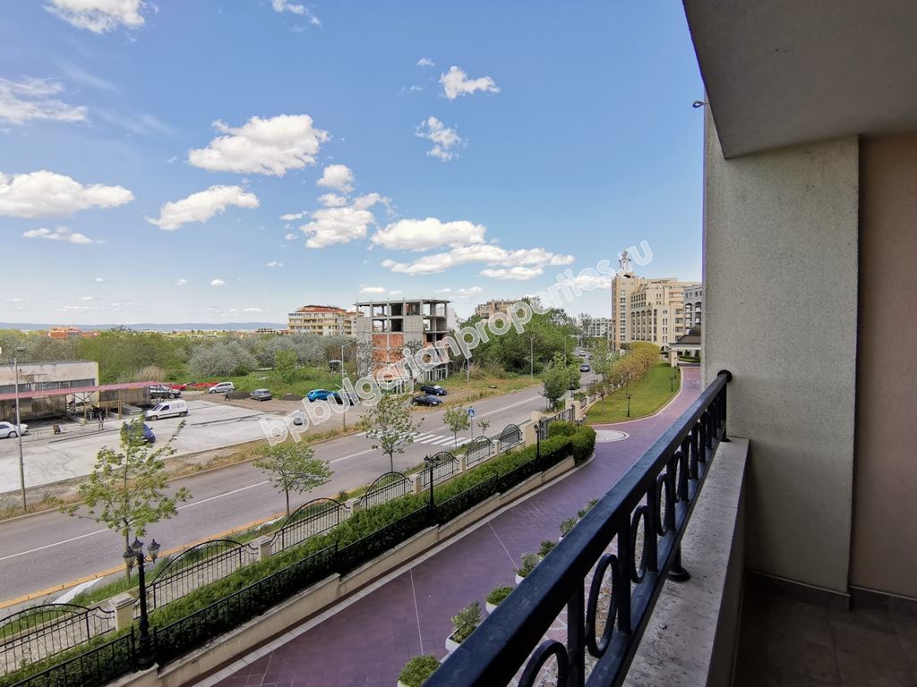 Apartment for investment in a luxury complex on the first line in Pomorie Apartment for investment in a luxury complex on the first line in Pomorie