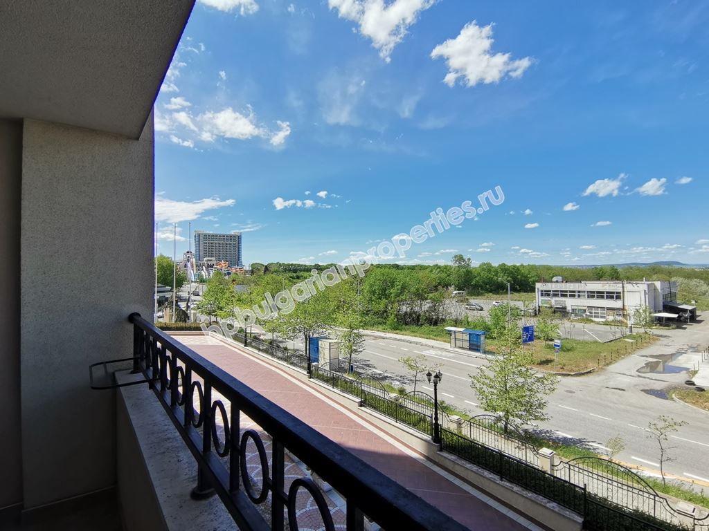 Apartment for investment in a luxury complex on the first line in Pomorie Apartment for investment in a luxury complex on the first line in Pomorie
