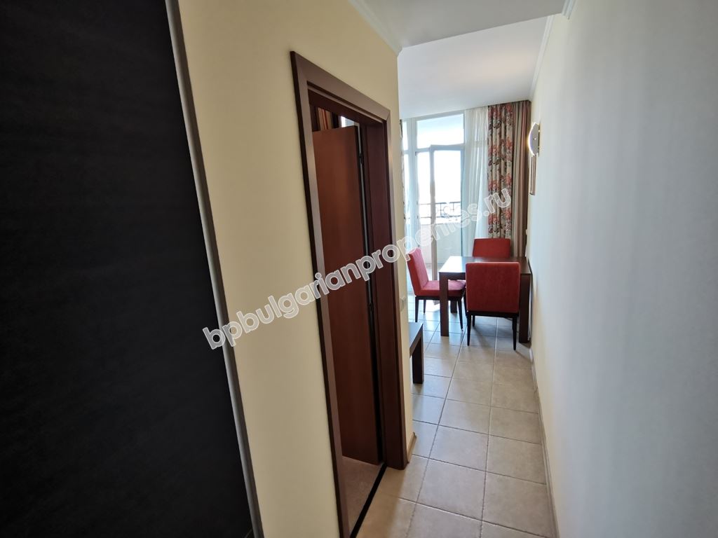 Apartment for investment in a luxury complex on the first line in Pomorie Apartment for investment in a luxury complex on the first line in Pomorie
