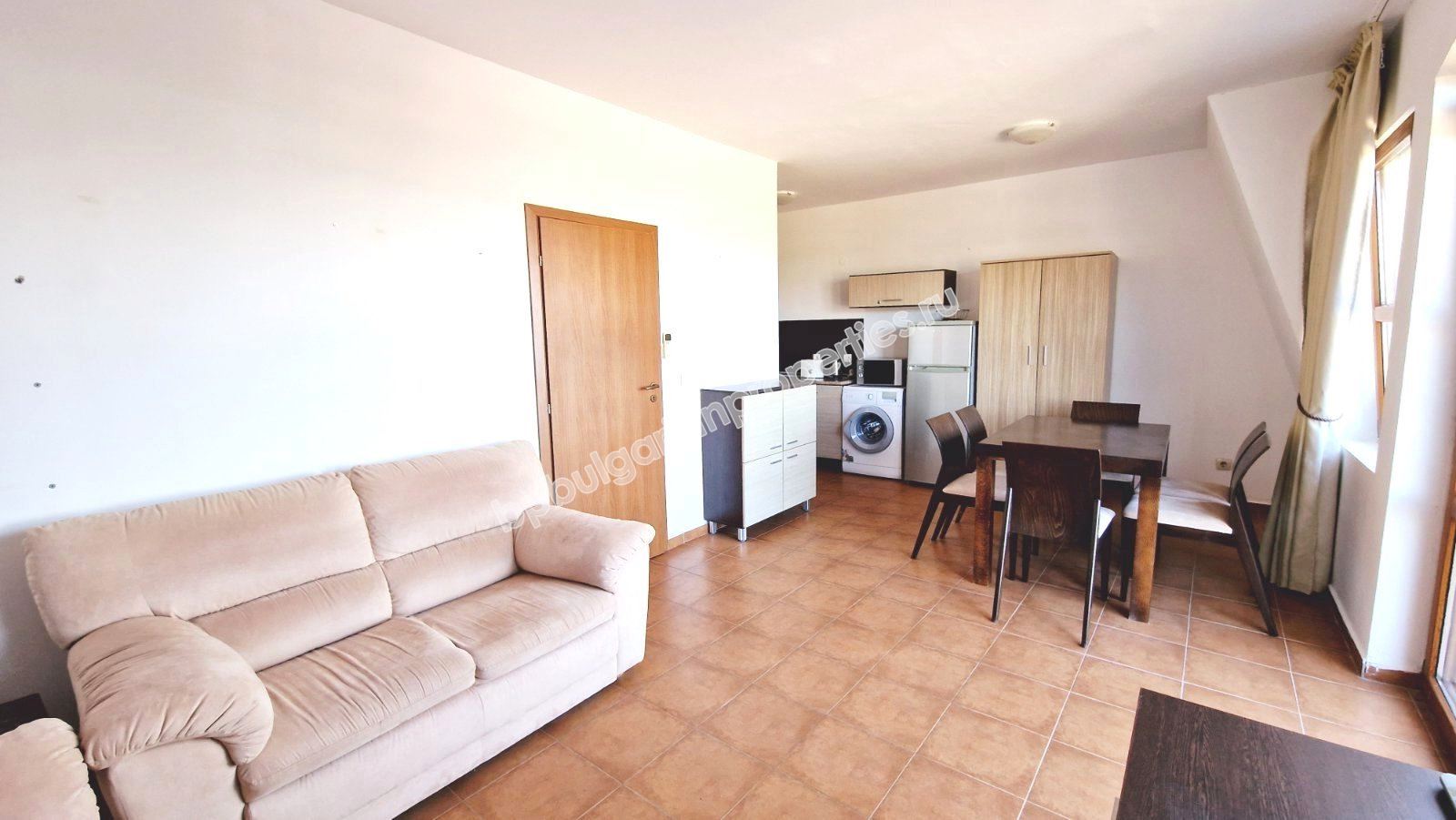 Spacious furnished apartment at the foot of the mountains, close to the sea Spacious furnished apartment at the foot of the mountains, close to the sea