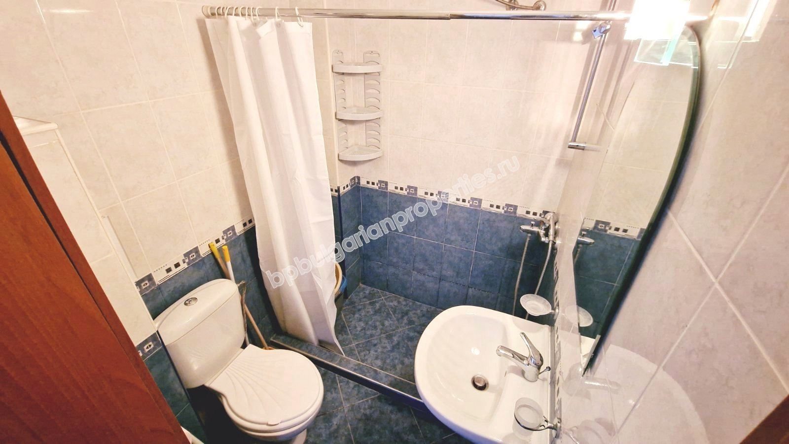 Spacious furnished apartment at the foot of the mountains, close to the sea Spacious furnished apartment at the foot of the mountains, close to the sea