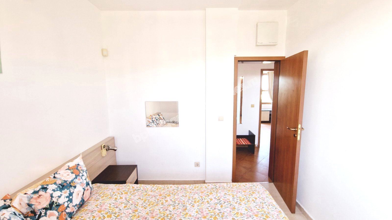 Spacious furnished apartment at the foot of the mountains, close to the sea Spacious furnished apartment at the foot of the mountains, close to the sea