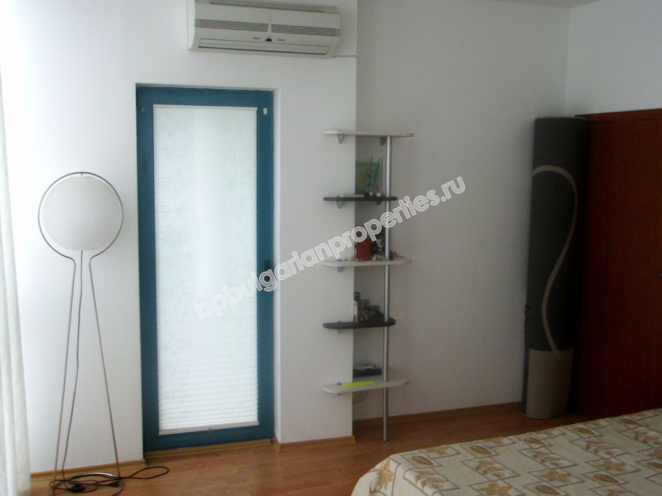 Luxury furnished two-bedroom apartment close to the beach for sale in the town of Primorsko