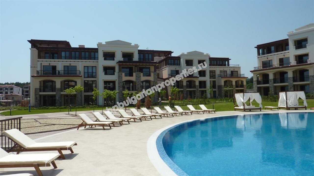 Luxury apartments at the sea for sale in a new complex near the resort Sozopol Luxury apartments at the sea for sale in a new complex near the resort Sozopol