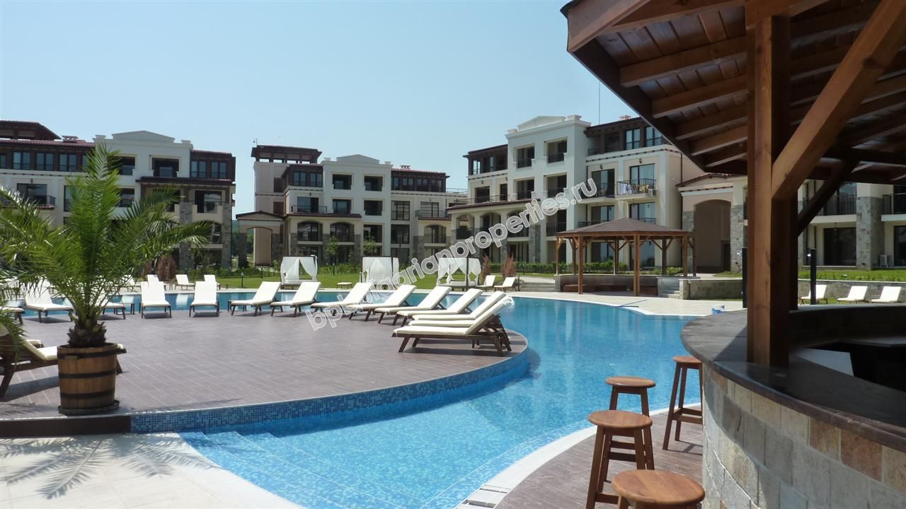 Luxury apartments at the sea for sale in a new complex near the resort Sozopol Luxury apartments at the sea for sale in a new complex near the resort Sozopol