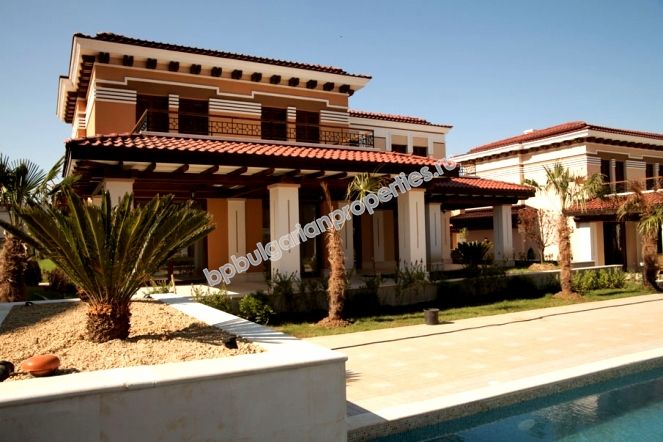 Luxury townhouses for sale at the beach in Sozopol