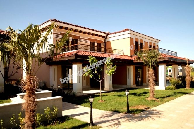 Luxury townhouses for sale at the beach in Sozopol