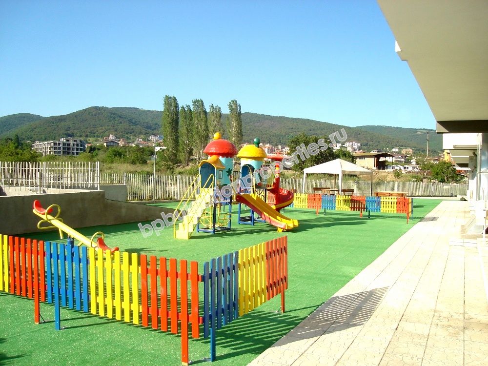 Luxury two-bedroom apartment close to the beach for sale in the resort Sveti Vlas Luxury two-bedroom apartment close to the beach for sale in the resort Sveti Vlas