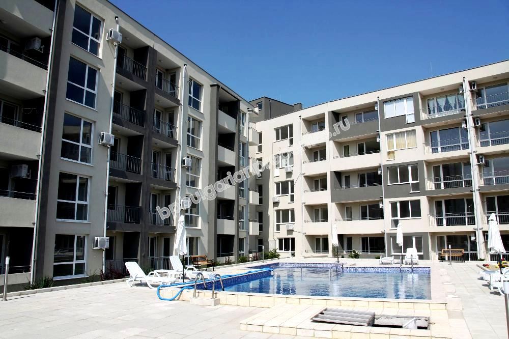 Luxury two-bedroom apartment close to the beach for sale in the resort Sveti Vlas Luxury two-bedroom apartment close to the beach for sale in the resort Sveti Vlas